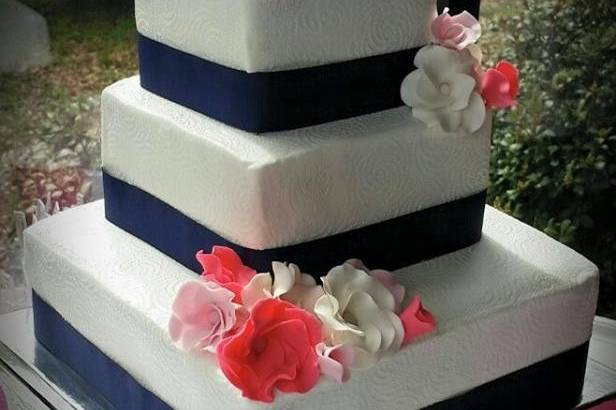 Elegant Wedding Cake in Navy and Coral