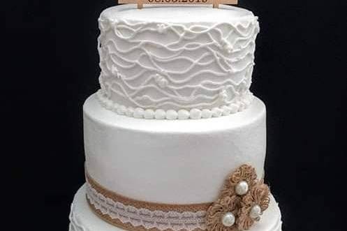 Barn Style Cake