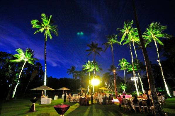 After a beautiful wedding ceremony and having the Hawaiian sunset, the party lights up under the stars at Lanikuhonua