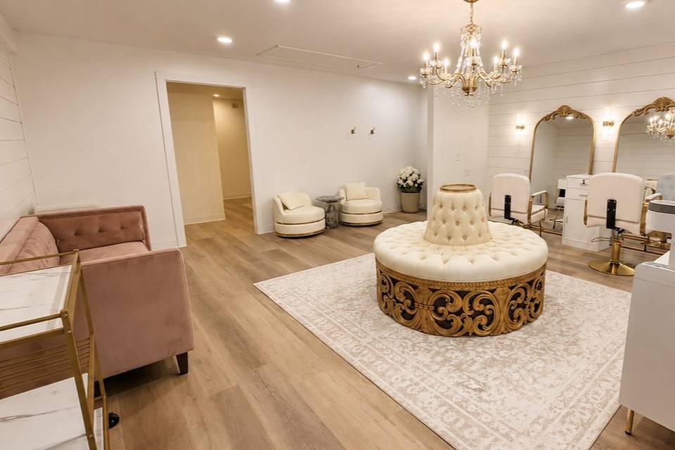 knot-ready-17-ivory-suite-wide.jpg
