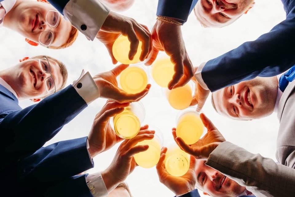 knot-ready-more-03-groomsmen-cheers.jpg