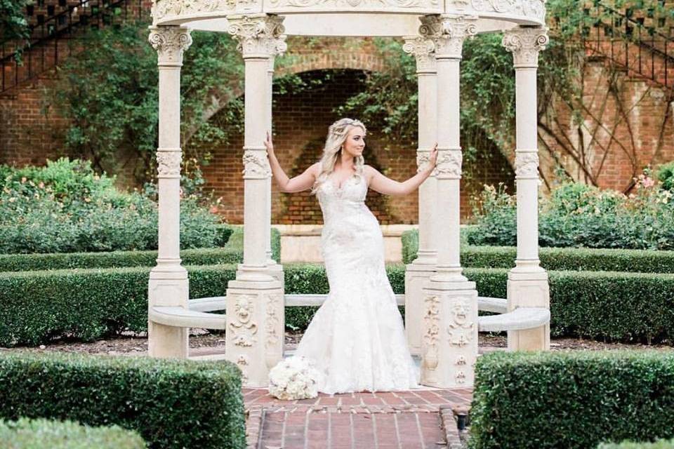 Dress from Best Bride Prom & Tux. Photo by Jen Burrell Photography.