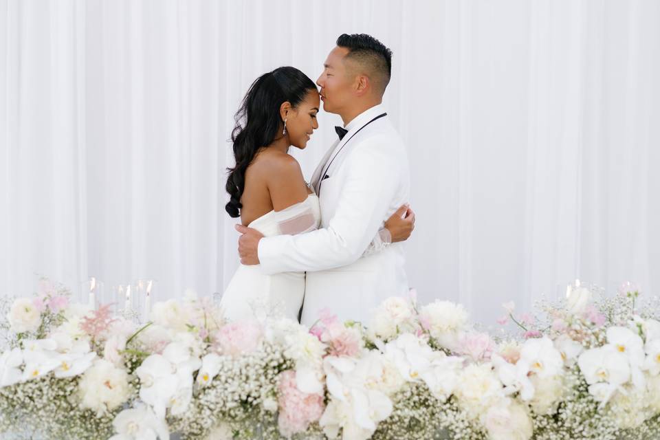 Lush bridal table