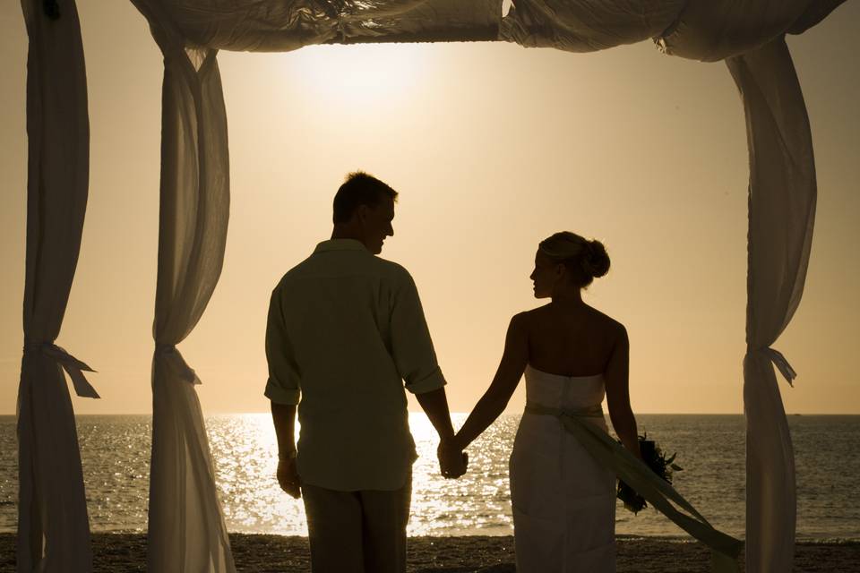 Bride and groom photography at their Marco Island Hilton Resort beach wedding