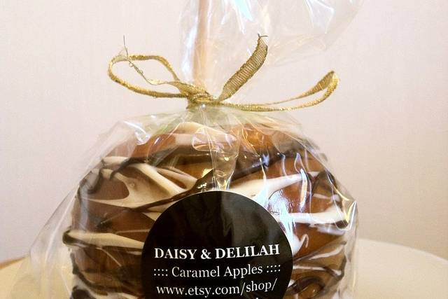 Daisy & Delilah's Gourmet Caramel Apples