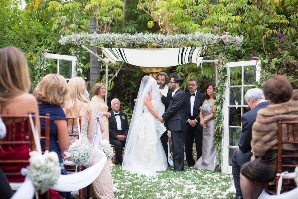 Beverly Hill Estate Ceremony