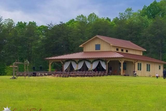 Luna's Trail Farm and Event Center