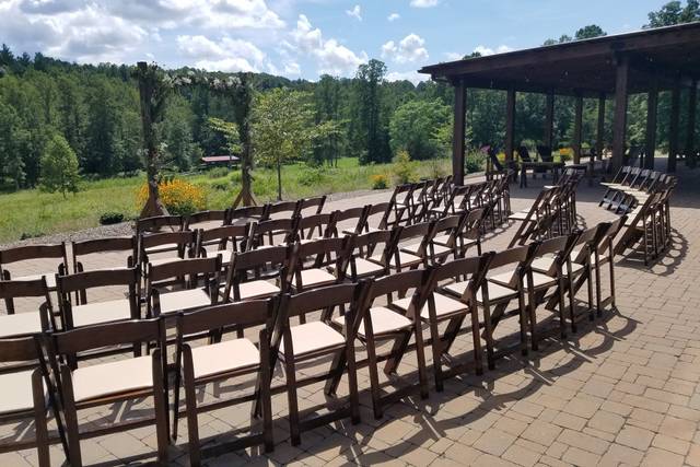 Luna's Trail Farm and Event Center