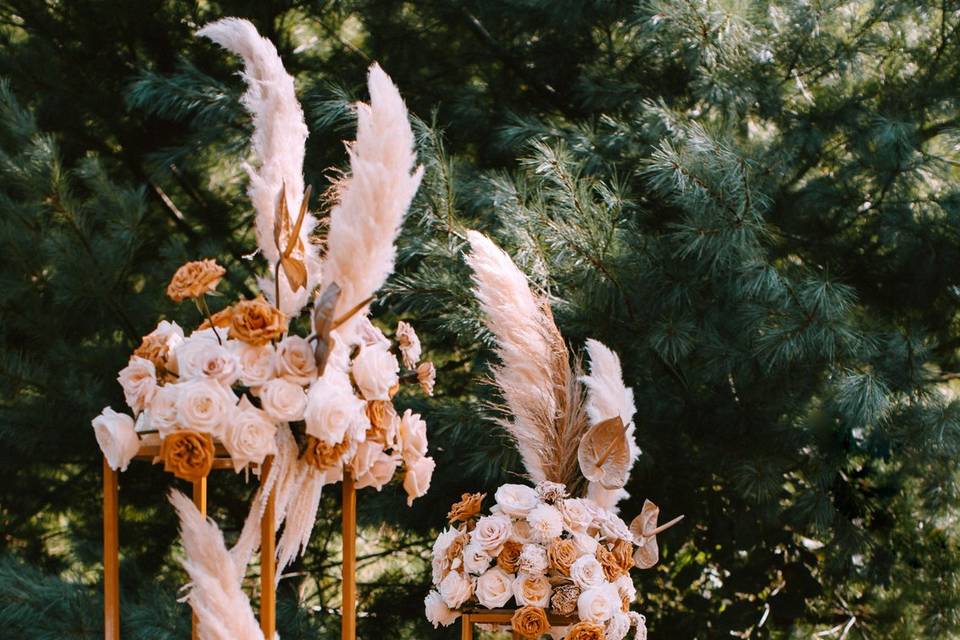 Unique ceremony decor