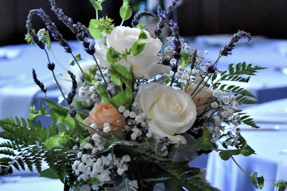 Wedding bouquet and boutonnière for Homewwod venue