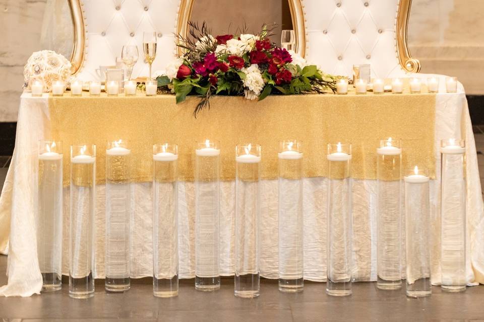 Sweetheart table details.