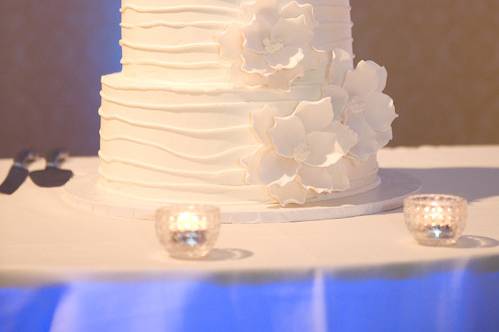 Simple 4-tier wedding cake