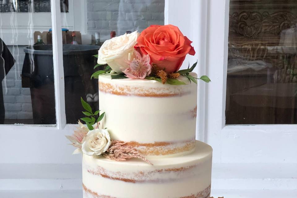 Semi-naked cake