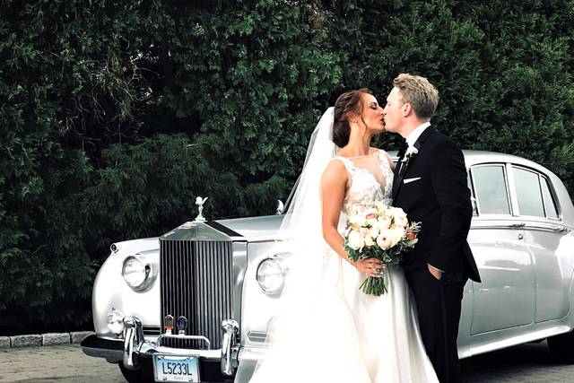 Black Swan Limousine & Antique Limousine Services, LLC