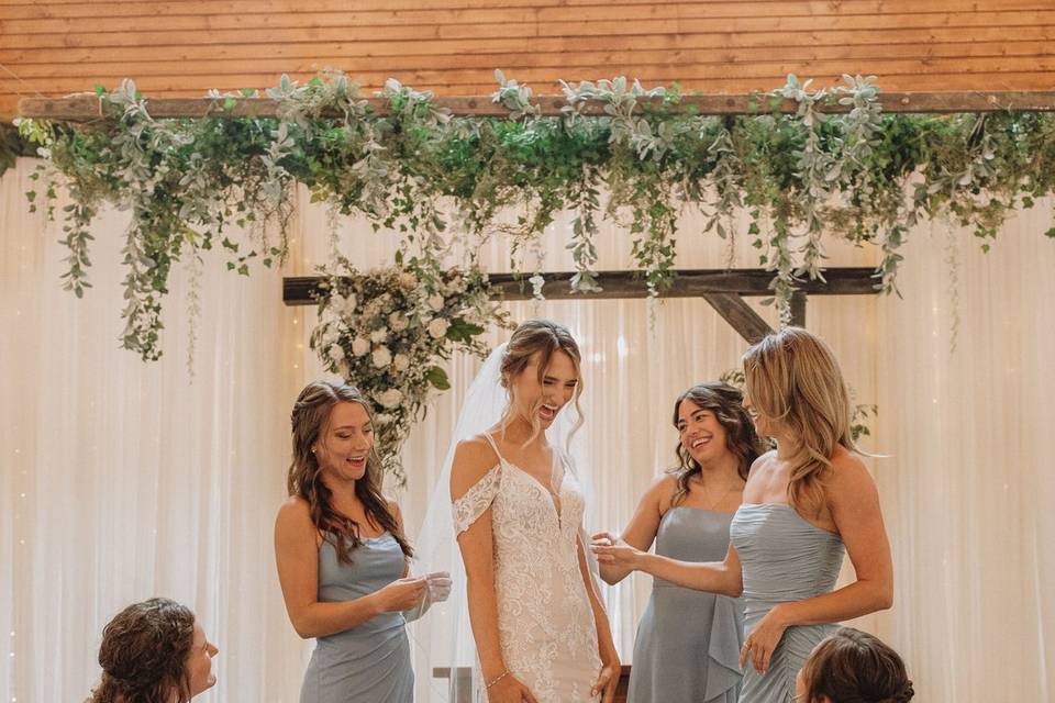 Rustic Barn Wedding Newton, IA