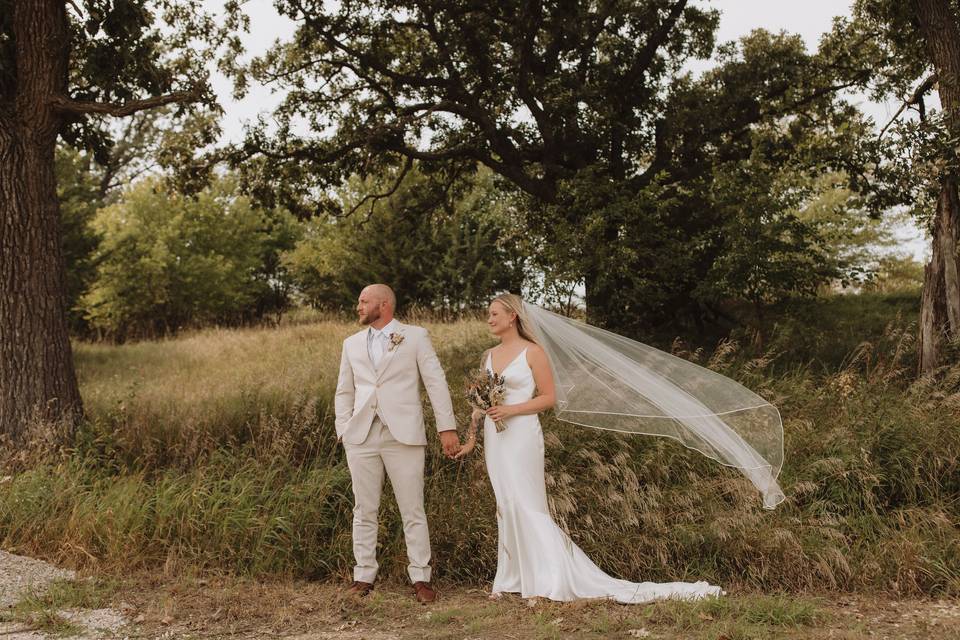 Country Airbnb Wedding