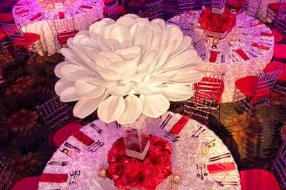 Scalloped Glass Plate Rentals - Atlas Party Rentals