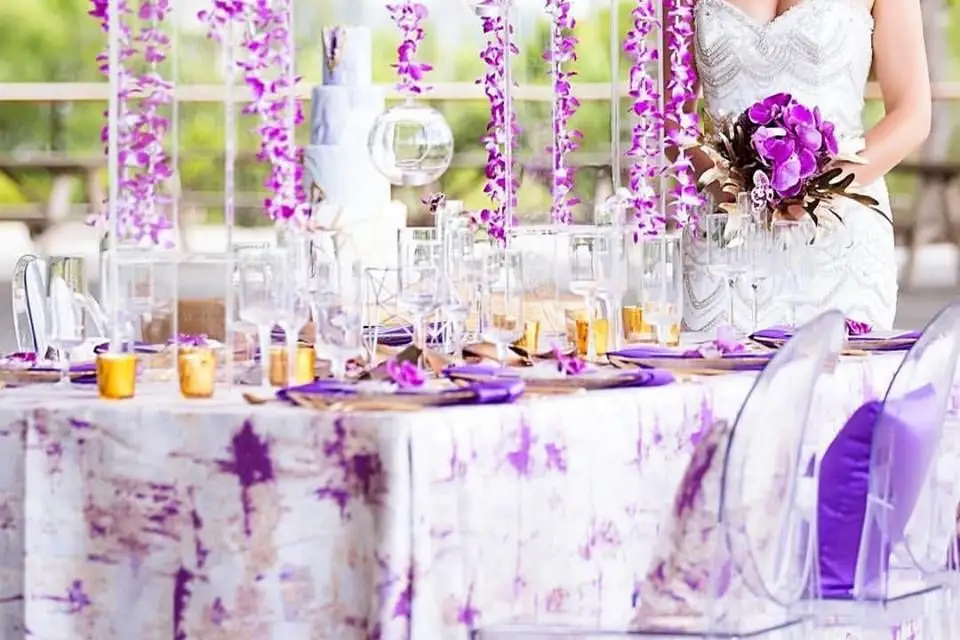 Scalloped Glass Plate Rentals - Atlas Party Rentals