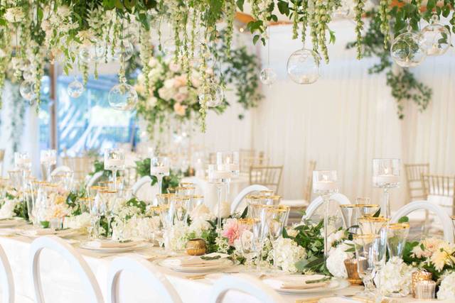 Stoneblossom Floral and Weddin