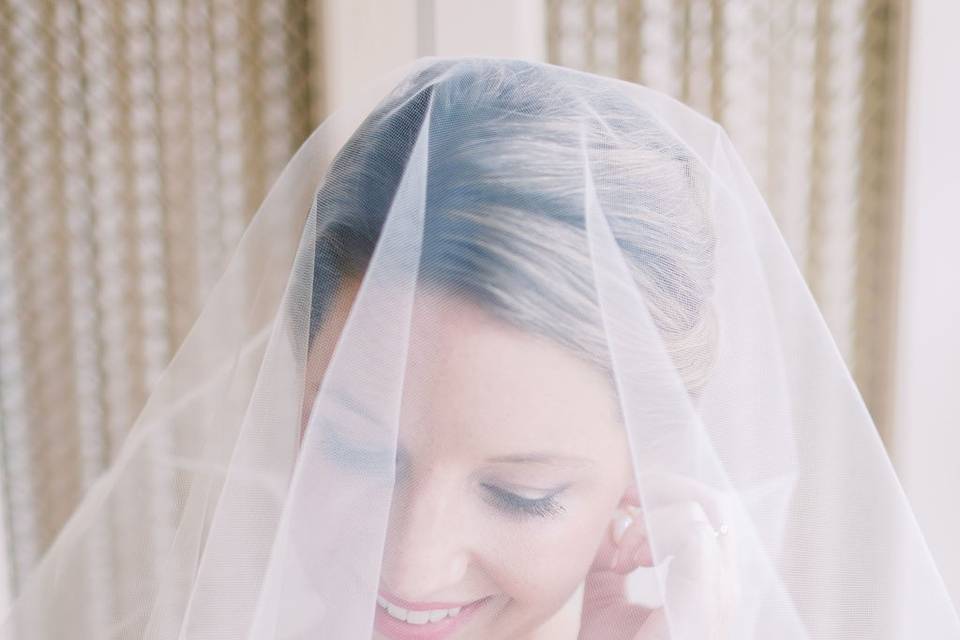 Fresh bridal look w pink pop