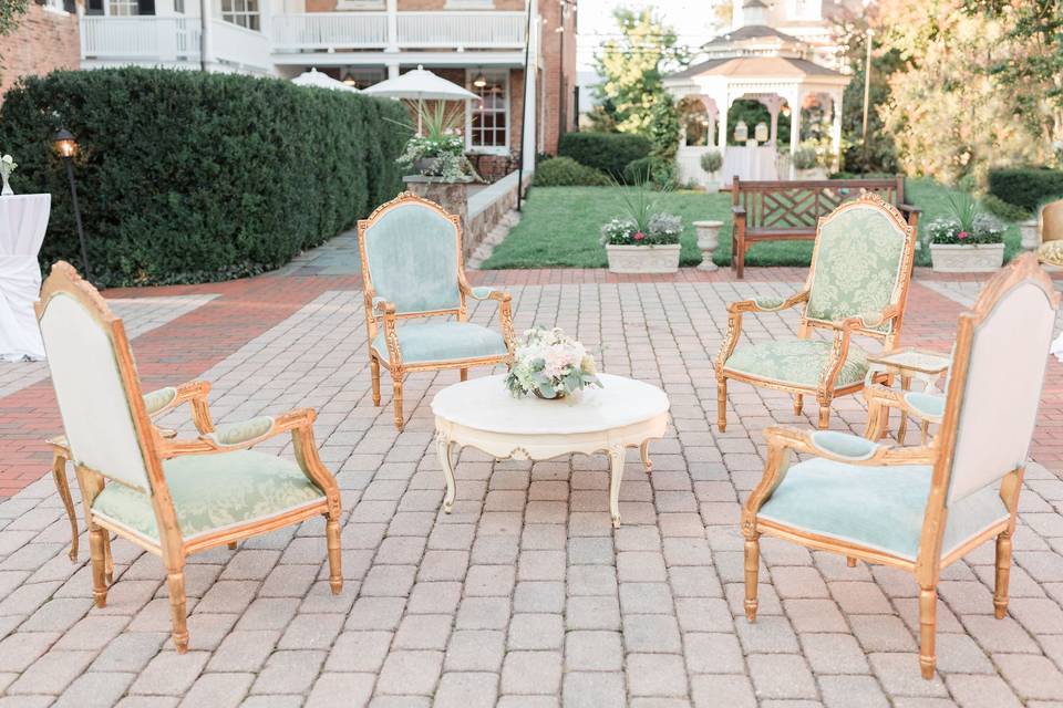 Cake cutting in gazebo