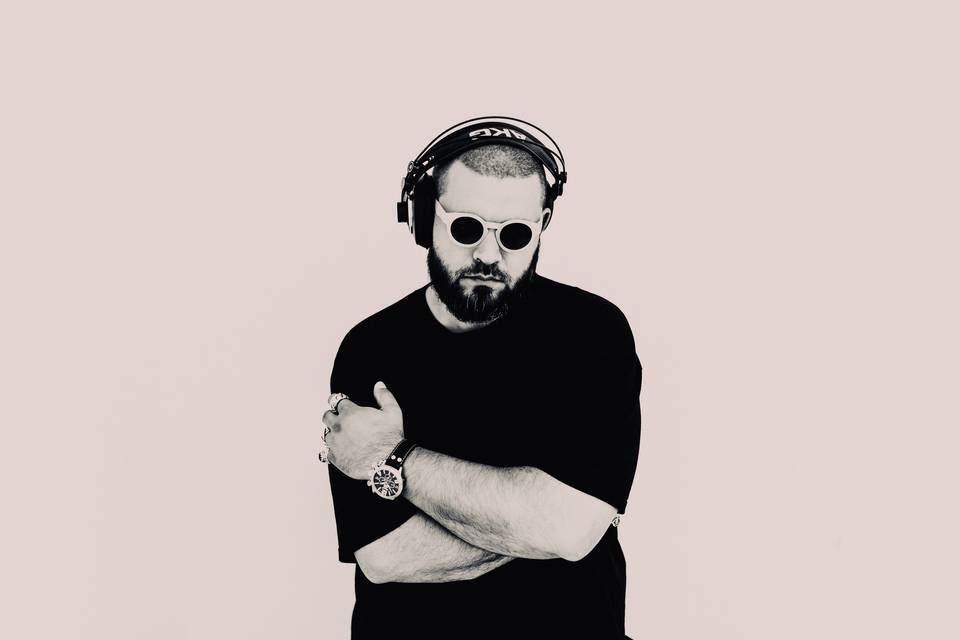 Andrew MacKenzie Dj