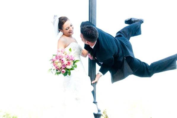 Flying high on their wedding day! Lamberts Castle NJ
