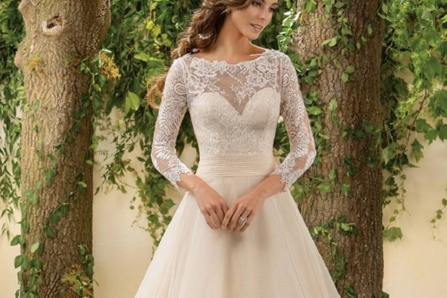 Sleeved wedding dress