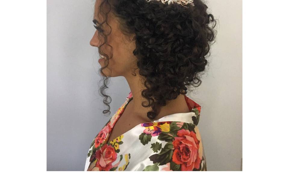 Bridal natural curl