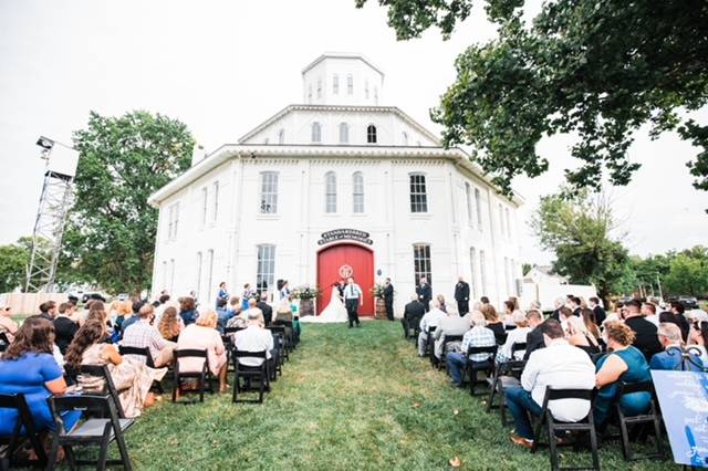 The Round Barn Stable of Memories