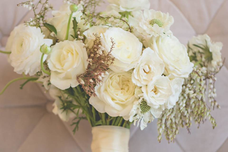 White bouquet | Ten Point Floral Design