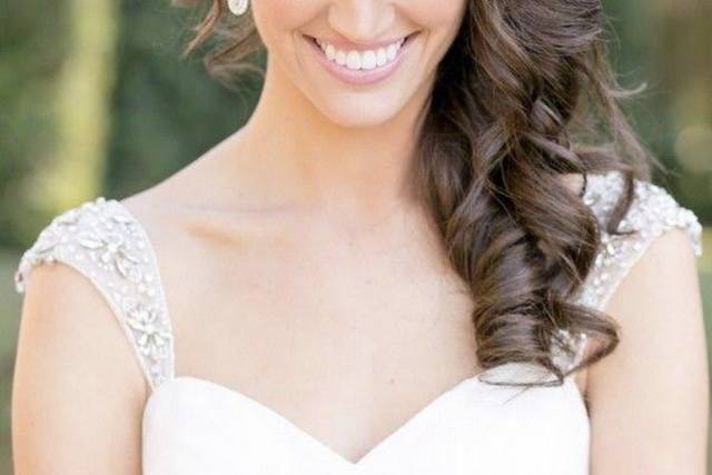Side swept curled hair