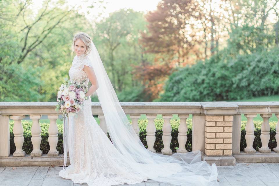 The bride in a stunning dress