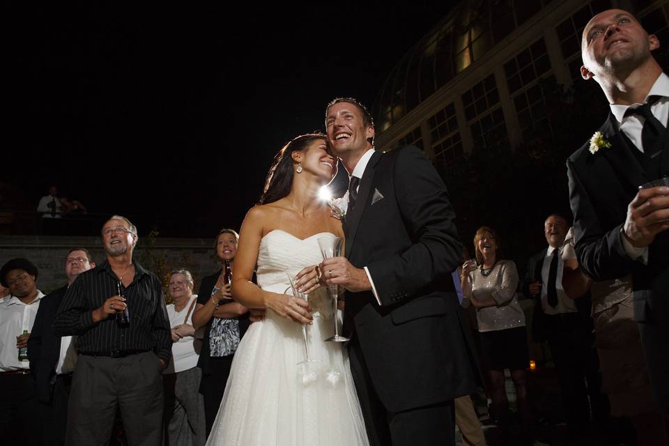 Bride a groom reaction to a hilarious toast form Best man