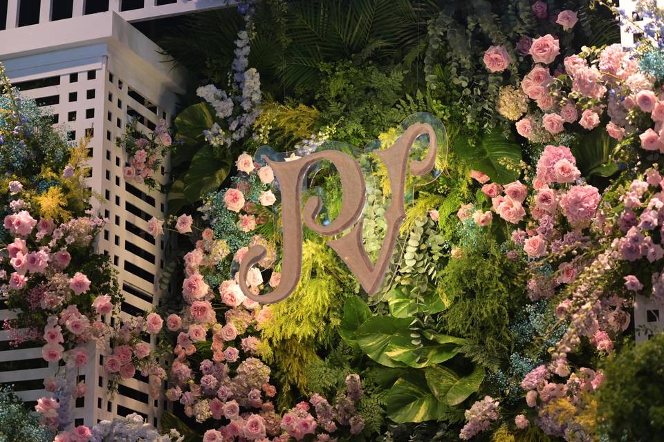 European-Inspired Garden Roman