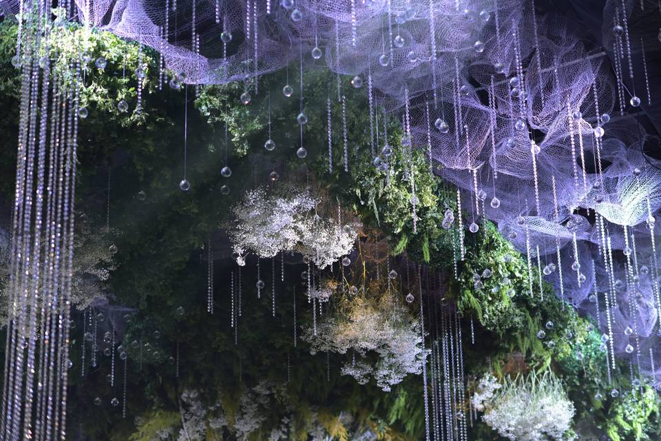 European-Inspired Garden Roman
