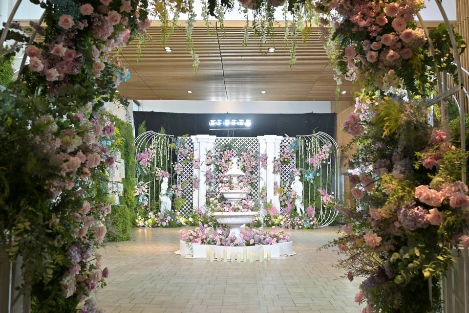 European-Inspired Garden Roman