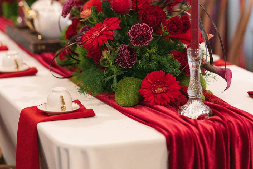 Modern Luxury Red Tea Ceremony