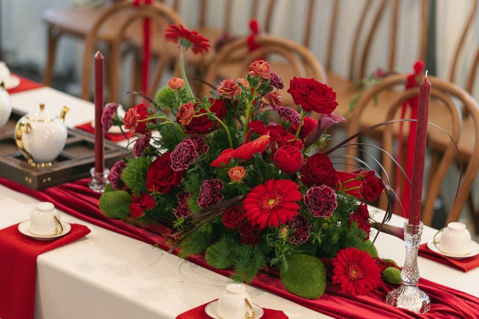 Modern Luxury Red Tea Ceremony