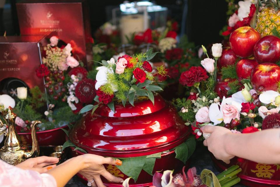 Modern Luxury Red Tea Ceremony
