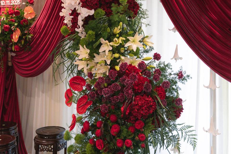 Modern Luxury Red Tea Ceremony