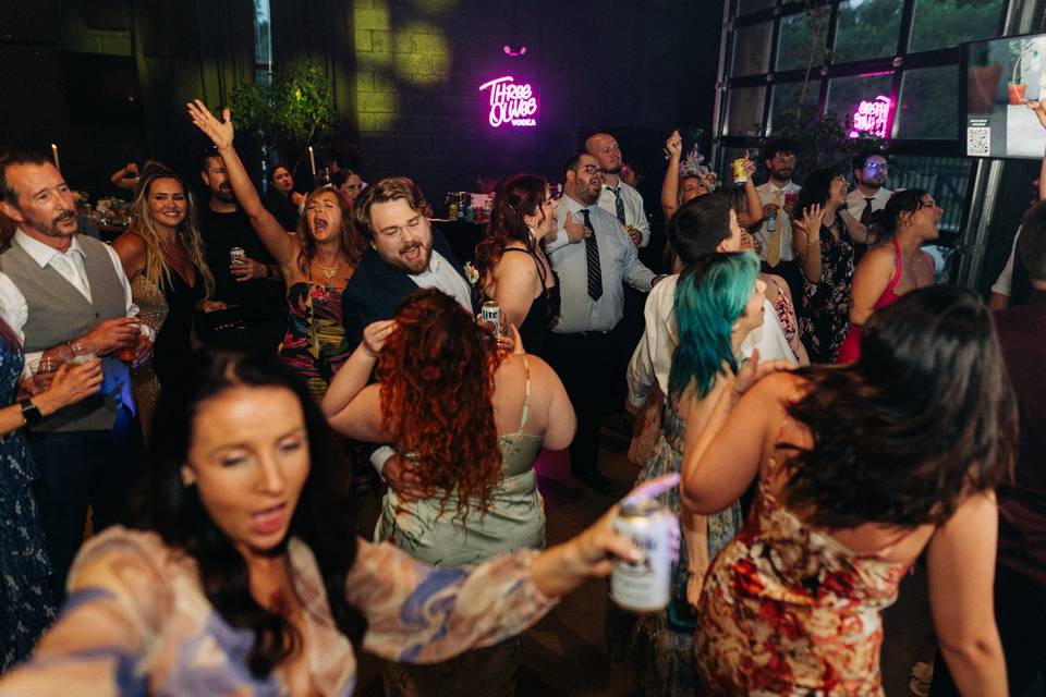 Guests singing their lungs out