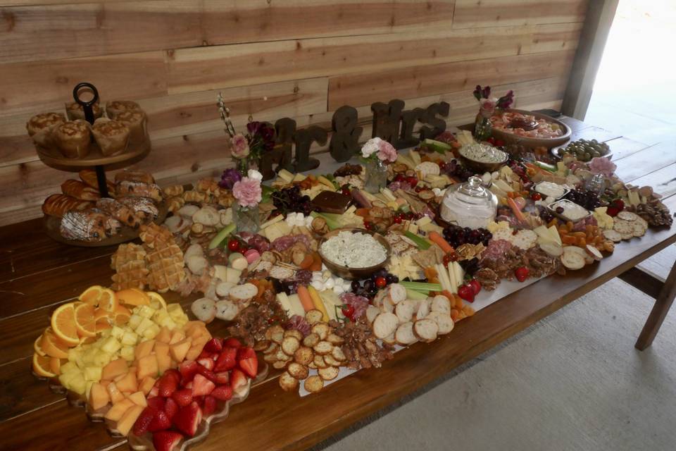Brunch grazing table