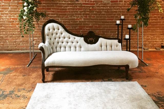 Moon Dust Lounge