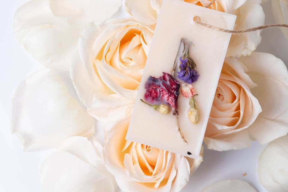 Soy Wax bars w/ dried flowers