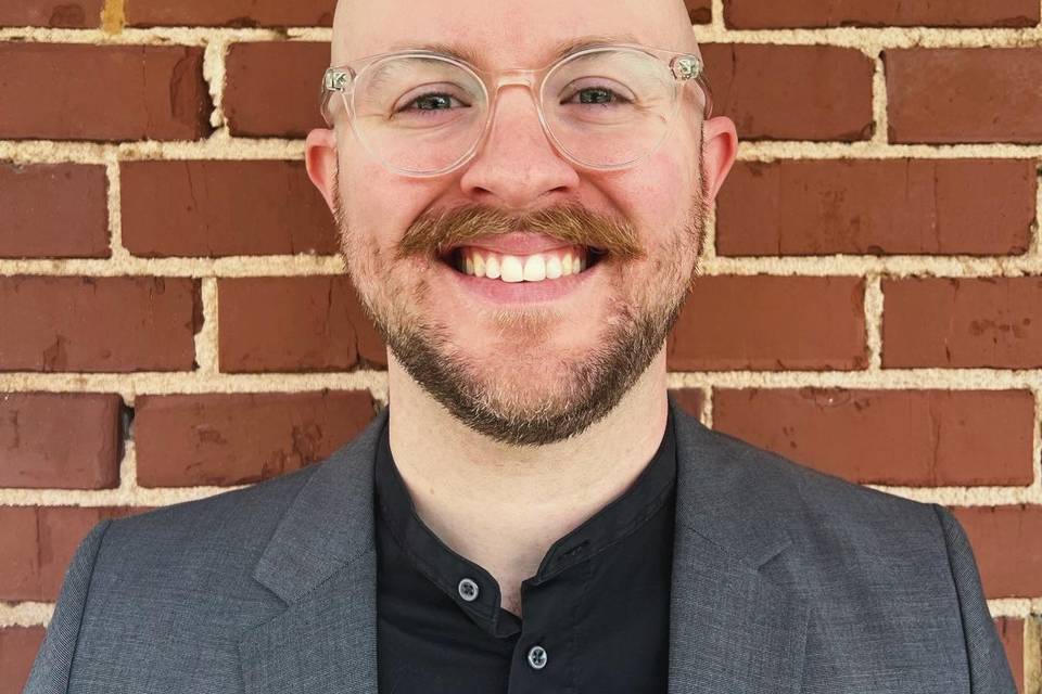 Blake Baggott - Wedding Officiant