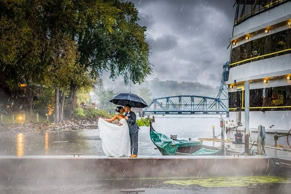 Mississippi River wedding