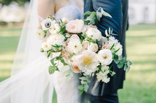 FLORA Wedding + Event Flowers