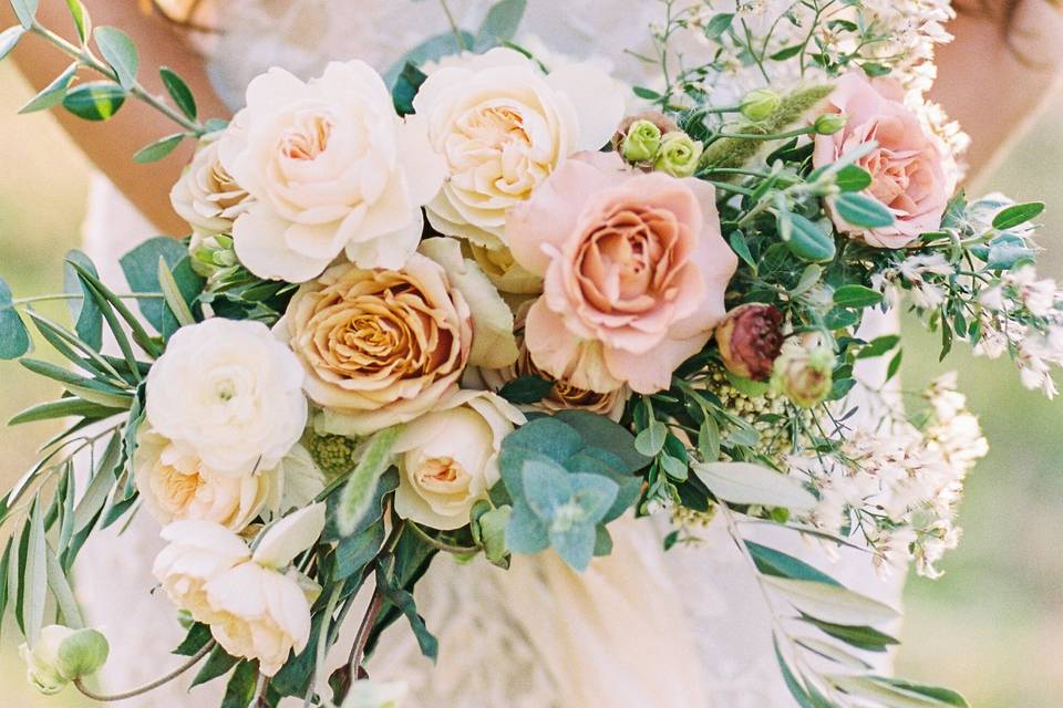 FLORA Wedding + Event Flowers