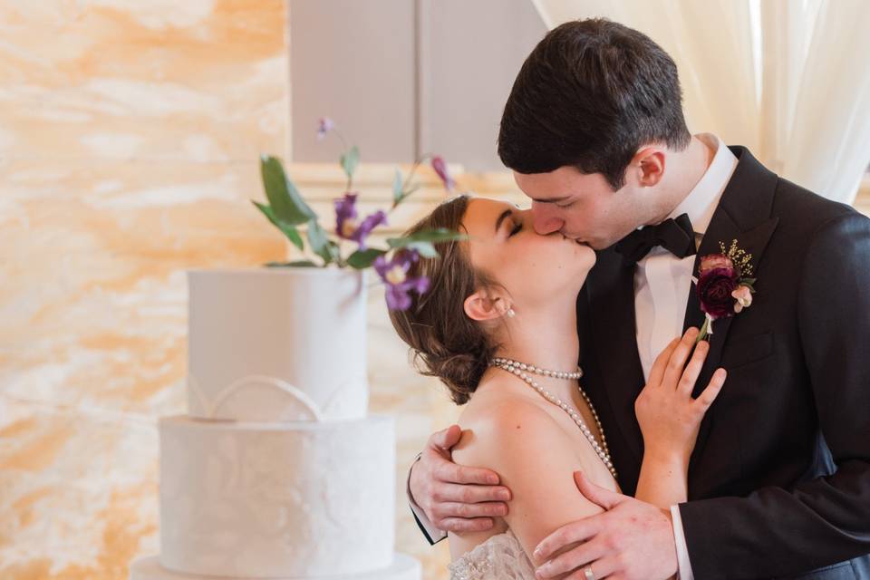 Sentinel Hotel Wedding Cake